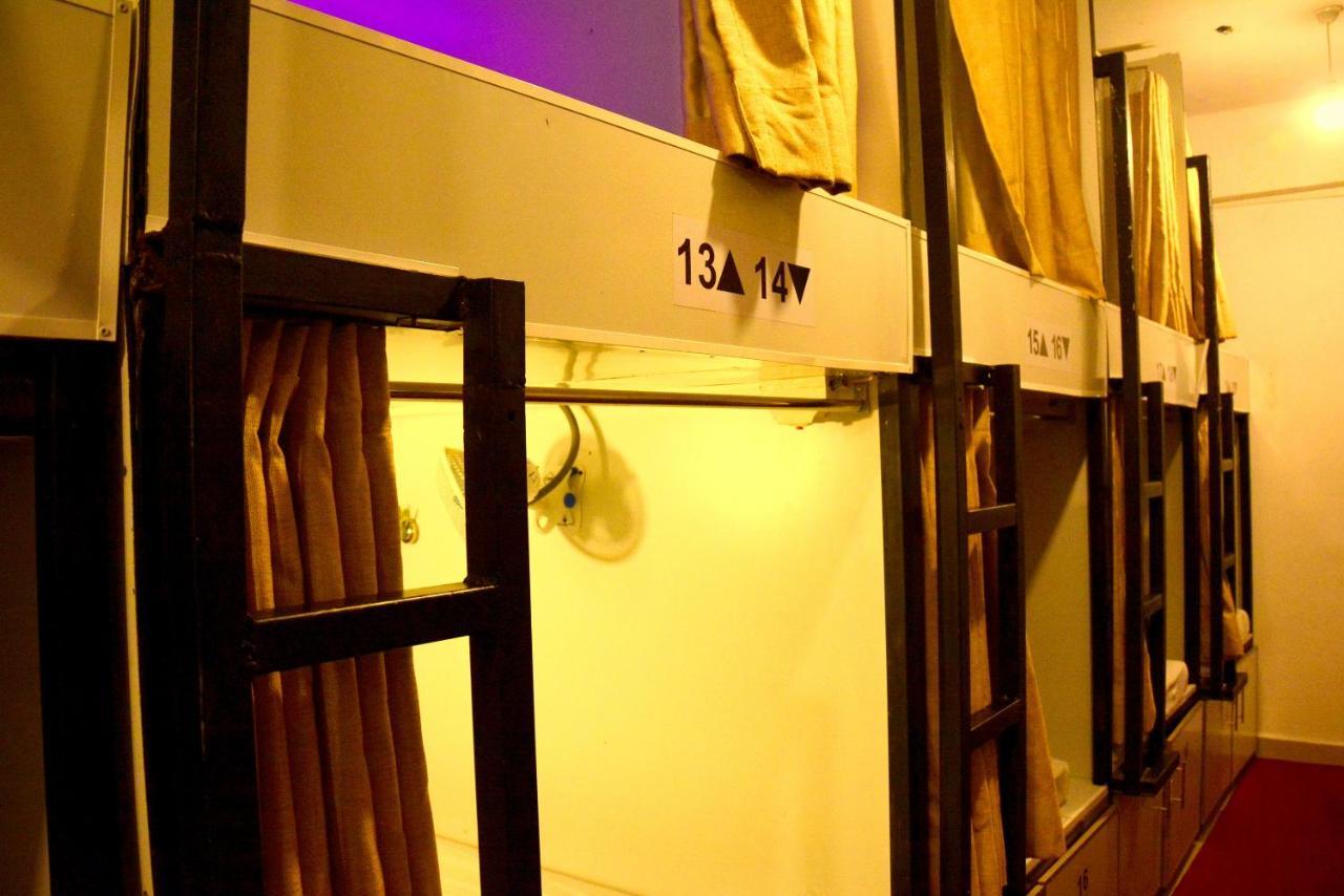 Bunk Planet Hotel Kandy Exterior foto